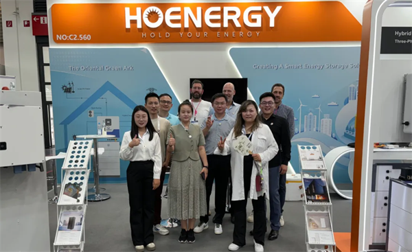 熊猫体育平台：精彩绽放！Intersolar2024弘正储能点亮零碳之光(图5)