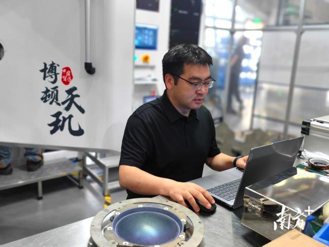 熊猫体育：左手研发右手市场“科学家CEO”撬动中山产业版图突破技术“天花板”