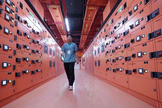 何以中国｜从钢铁生产基地到绿色智算中心：江天数据的绿色转型密码(图4)