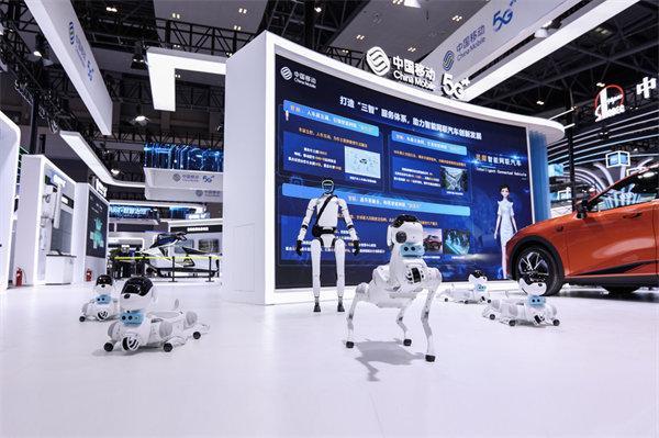 中国移动“AI＋”智慧应用亮相2025智博会(图2)