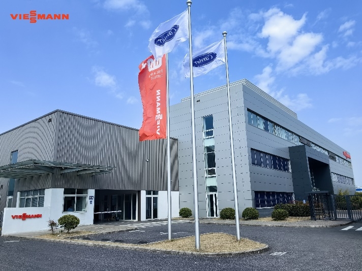 熊猫体育：“百万菲凡利好世界”菲斯曼平湖工厂第一百万台锅炉下线见证绿色智造里程碑！(图4)