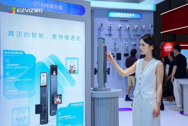 熊猫体育：告别伪AI：萤石的「全域自研」正在定义智能锁的下一站(图5)