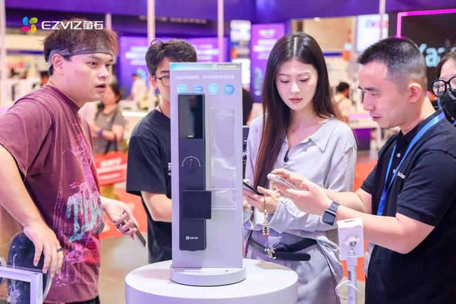 熊猫体育：告别伪AI：萤石的「全域自研」正在定义智能锁的下一站(图7)