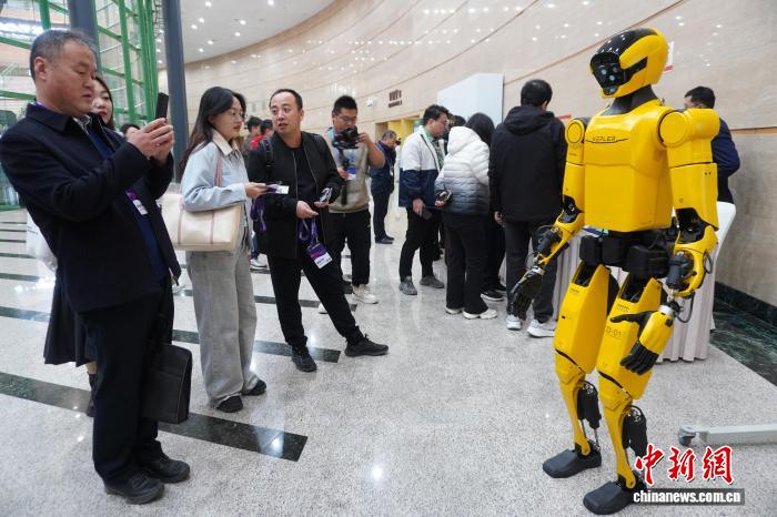 熊猫体育网站：2025传感器大会开幕人工智能应用亮眼