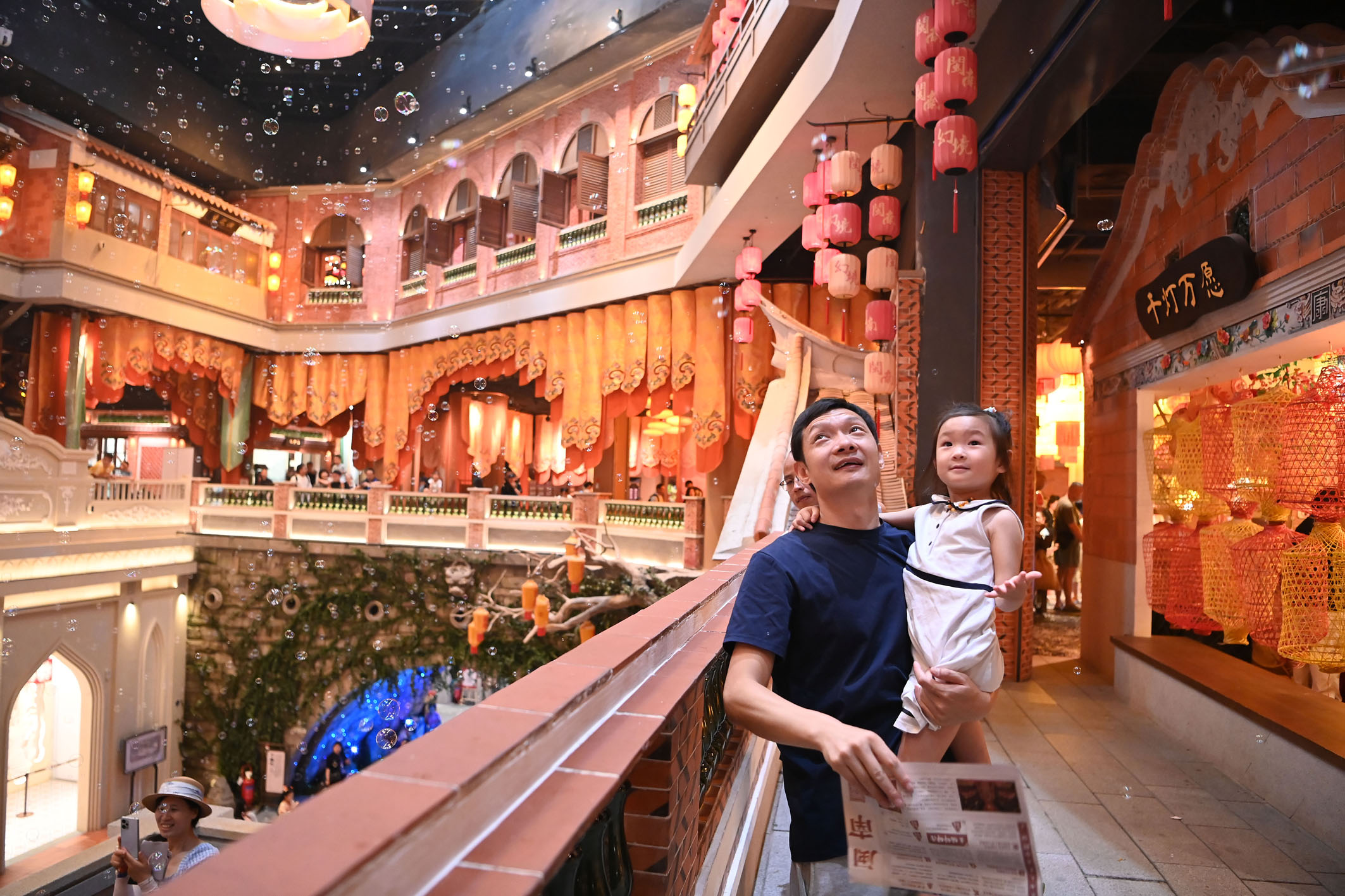 熊猫体育平台：促进服务消费增长增强经济发展动力