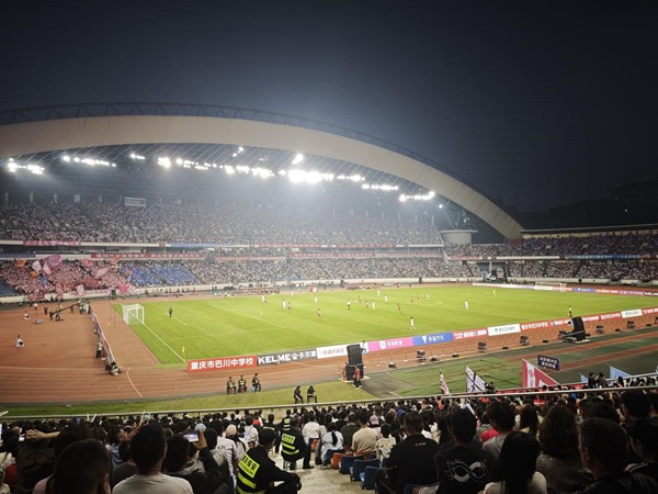 中国移动重庆公司5G-A网络为“渝超”冠军赛提供流畅观赛体验