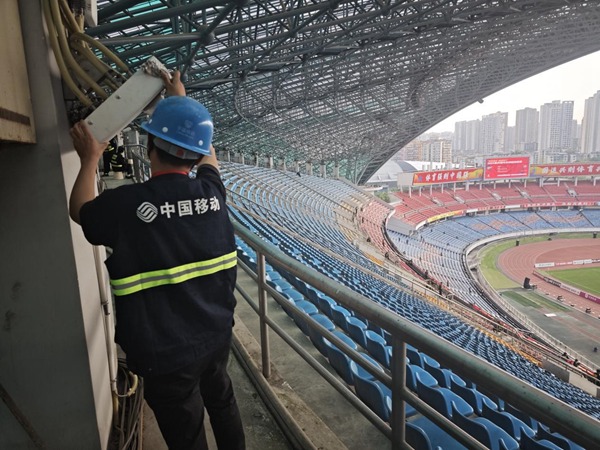 中国移动重庆公司5G-A网络为“渝超”冠军赛提供流畅观赛体验(图2)